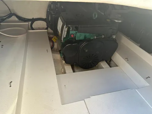 Genesis 350 2022 Volvo Penta Diesel Full