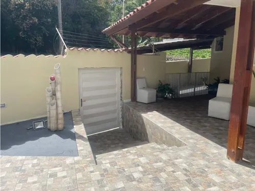 Casa Lomas Del Club Hipico