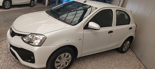 Imagen 1 de 7 de Toyota Etios 2022 1.5 Sedan Xs