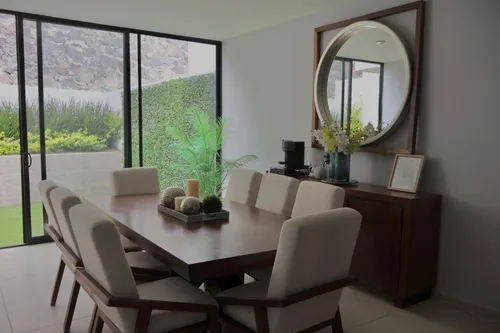 Hermosa Casa En Renta Zibatá Con Ampliación Reciente