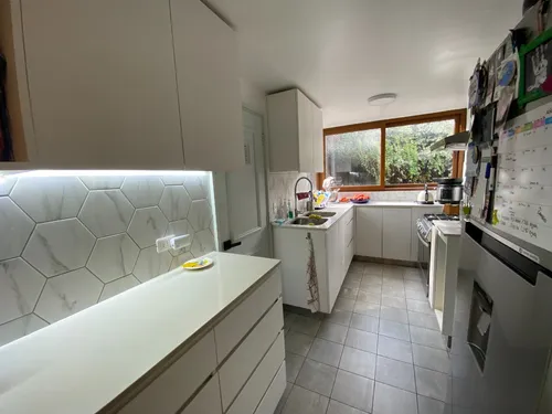 Vista A La Ciudad, Con 4d, 3b Y Completamente Remodelado