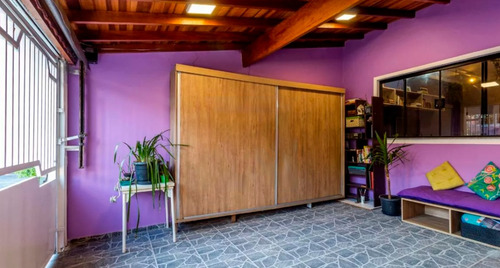 Casa Térrea Espaçosa Com Lindo Sótão - Rua Tranquila E Localização Excelente