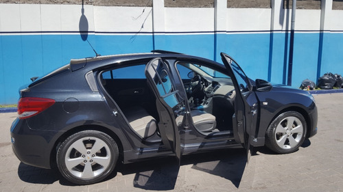 Chevrolet Cruze 1.8 Ltz Mt 5 Puertas - Hatchback