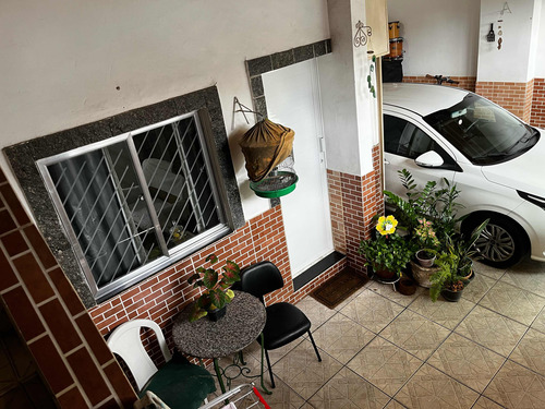 Vendo 2 Casa No Centro De Comendador Soares Ni