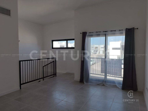 Casa En Renta En Fraccionamiento Vía Residencial Chihuahua, Chih.