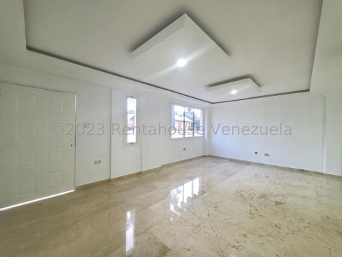 Casa Townhouse En Venta A Estrenar Cantarrana Zona Norte Maracay Todos Los Servicios Remodelada Marmol Porcelanato Estef 25-16085
