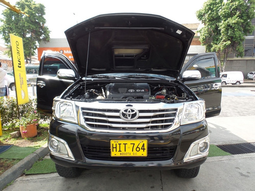 Toyota Hilux Doble Cabina 4x4 3.0 Mt