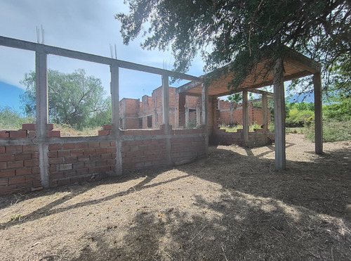 Terreno 1541 M2 Con Hotel En Construcción 582 M2