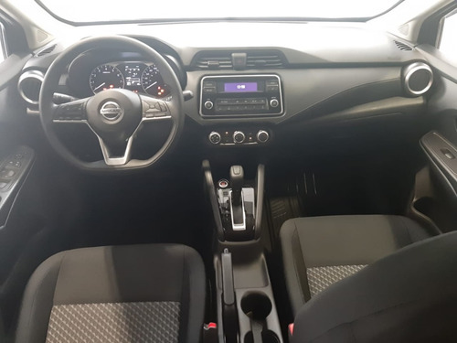 Imagen 6 de 10 de Nissan Versa Sense Cvt