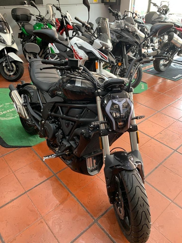 Benelli 502c - Ahora 18 - Milano Motos