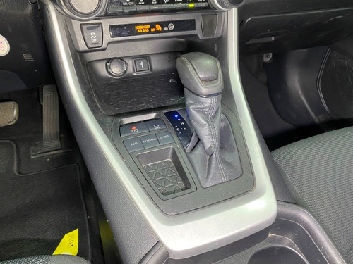 Toyota RAV4 2.5 Le 204hp At