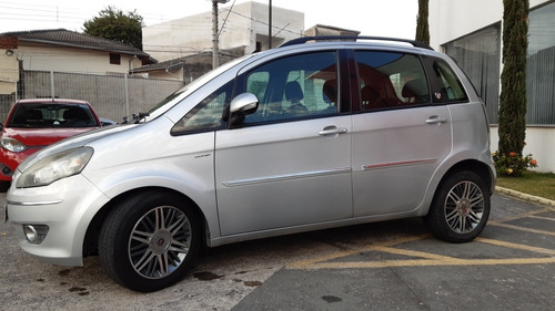 Imagem 1 de 9 de Fiat Idea 2012 1.6 16v Essence Flex Dualogic 5p