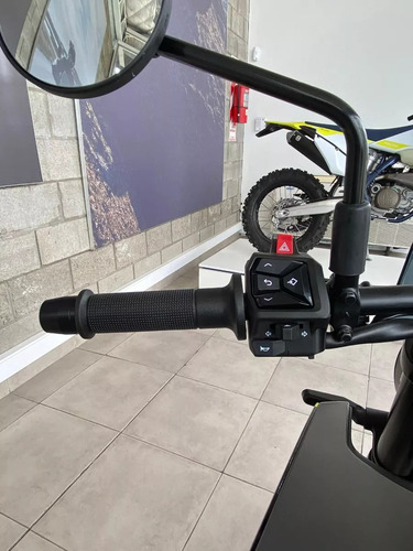 Svartpilen 250 Husqvarna Tienda Oficial Exclusiva Pro One