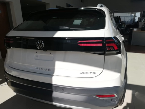 Volkswagen Nivus Highline 200 Tsi At 1.0 Borda