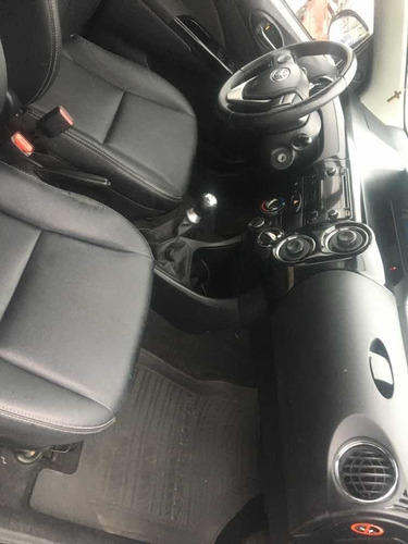 Toyota Etios Cross 2015 1.5 16v 5p