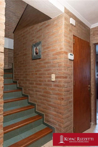 Urca (gines Garcia 3563) - Venta Casa 3 Dormitorios.