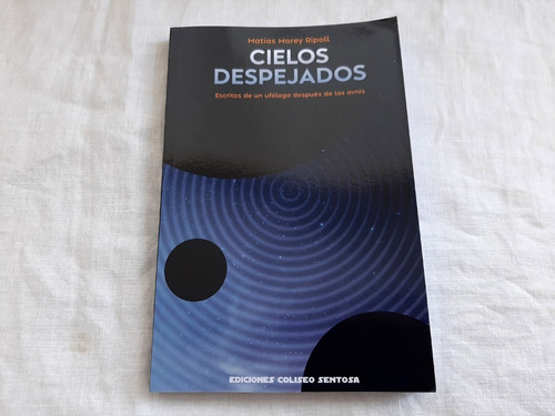 Libro Cielos Despejados / Matías Morey Ripoll