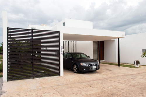 Casa De Tres Habitaciones En Privada, Mérida Yucatán.