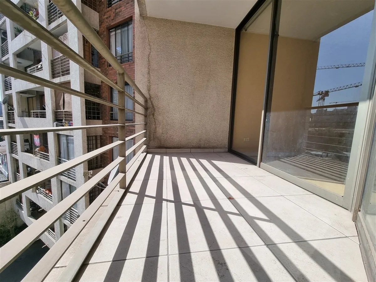 Imagen 4 de 11 de Departamento En Arriendo De 1 Dorm. En Santiago