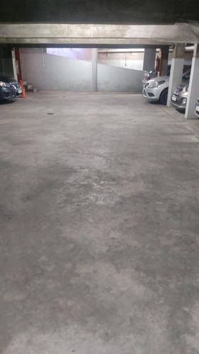 Imagen 4 de 5 de Venta De 3 Garaje Pocitos - Ideal Renta Cw173976