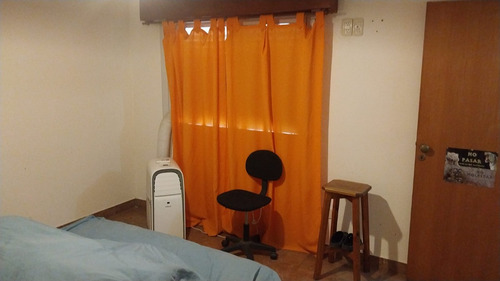Casa De 3 Ambientes Con Galpon