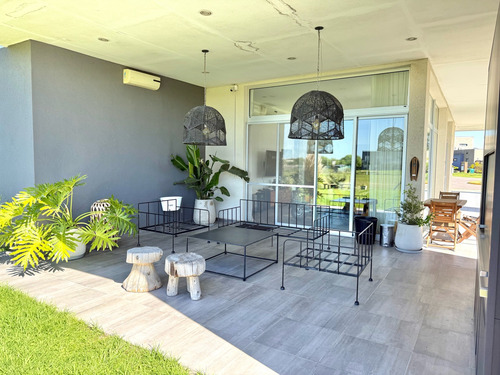 Casa Venta Barrio San Sebastian Area 12
