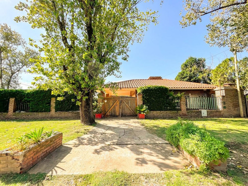 Imagen 20 de 25 de Casa Potencial Comecial- 3 Dorm- Ruta 9 - Funes