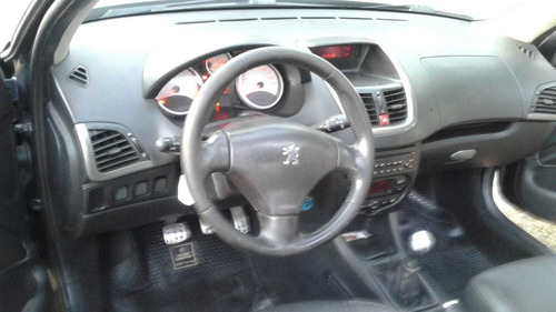 Peugeot 207 2010 1.6 Xt