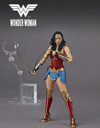 Figura Wonder Woman Gal Gadot Articulada Juguete Dc Con Caja