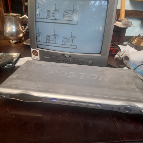 Imagem 3 de 10 de Dvd Player Foston Fs-838 Funcionando E Com Controle