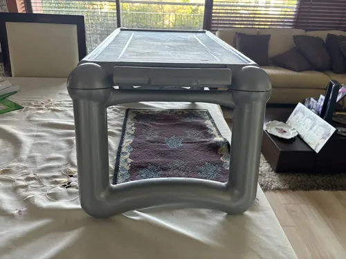 Mesa Portátil Plegable Plástica . Color Gris . Multifuncion (Usado)