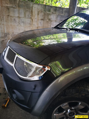 Mitsubishi L200 Sportero High Power 2500 Cc Mt 4x4 Td