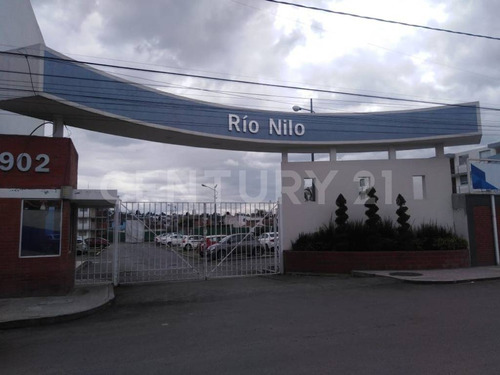 Departamento Renta  Rio Nilo Zona Zavaleta Y Recta Cholula!!