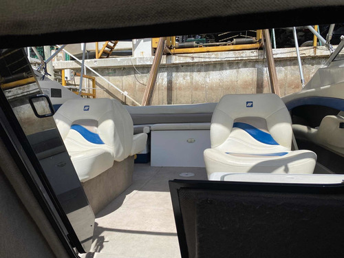 Imagen 13 de 15 de Lancha Cuddy Four Winns 225 Volvo 260 Hp Volvo Sx Web Marine