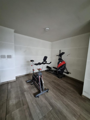 Departamento En Venta De 2 Dorm. San Miguel - Metro Lo Vial