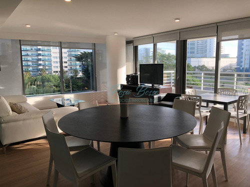 Espectacular Apartamento En Punta Del Este - Ref: 5025