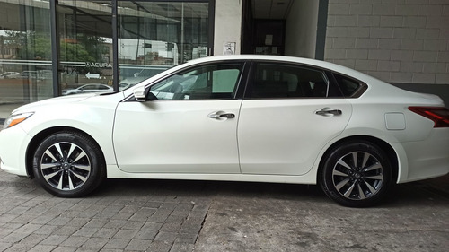 Imagen 2 de 15 de Nissan Altima 2017 2.5 Sense At