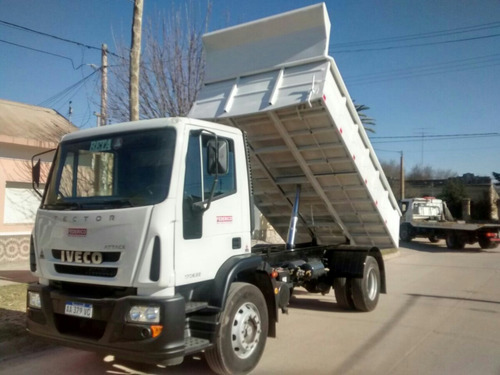 Imagen 6 de 12 de Caja Volcadora 8 M3 Barandas Fijas