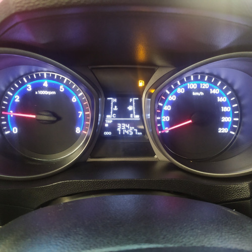Imagem 8 de 10 de Hyundai Hb20s C.plus/c.style 1.6 Flex 16v Mec.4p Flex 2016