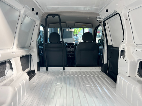 Imagen 8 de 17 de Berlingo Furgon Hdi 92 Business Patentada 2023 0km