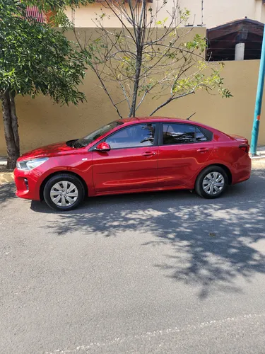 Kia Rio 1.6 L Sedan At
