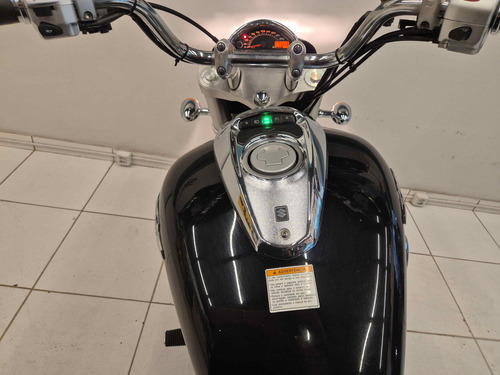 Boulevard M800 - Suzuki, Ano: 2012 / 2013, Cor: Preta;