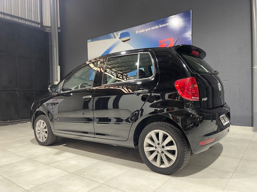 Imagen 4 de 8 de Volkswagen Fox Highline 5ptas. Impecable