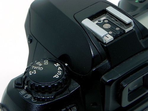 Câmera Digital Nikon D100 No Estado P/ Conserto Ou Peças