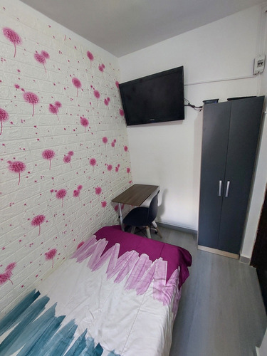 A Estrenar Habitaciones, Dormitorios, (femenino)