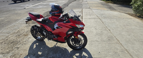 Ninja 400, Roja Con Algunos Accesorios, Servicio Recién