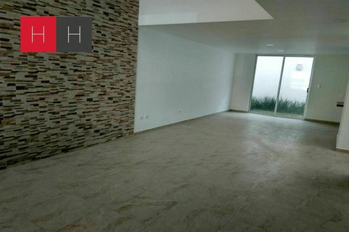 Venta De Casa En Lomas Del Valle
