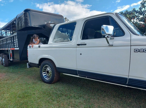 Chevrolet D20 1990