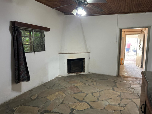 Casa En Ph Totalmente Independiente Frente A La Plaza Del Independiente Lezica