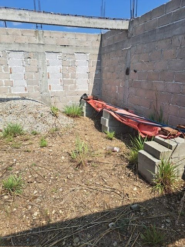 Terreno En Venta Con Construcción Avanzada En Berriozábal, Chiapas
